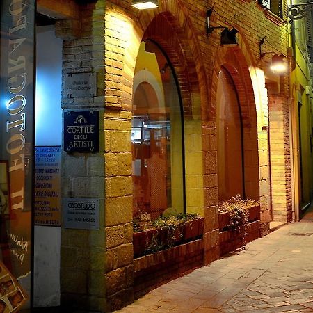 Angelina Urban Lodge Толентино Экстерьер фото